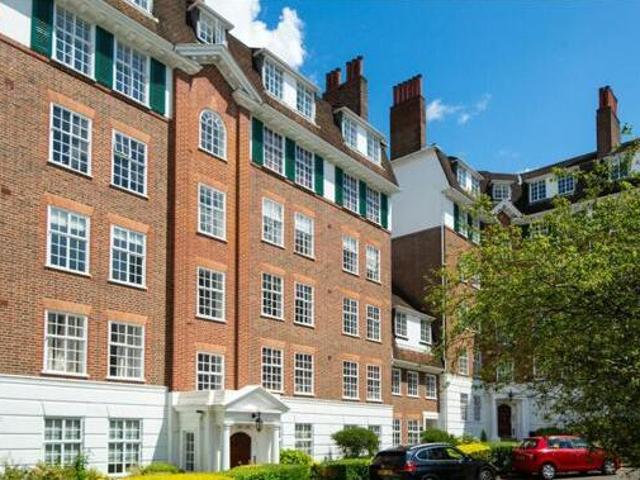 House for sale in Deepcut, Surrey