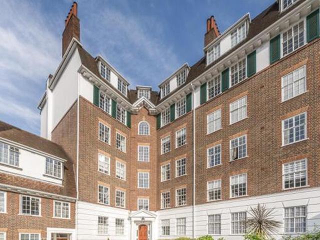 House for sale in Deepcut, Surrey