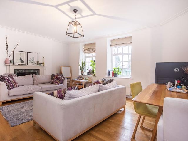Apartment for rent in London Borough of Richmond upon Thames, Greater London