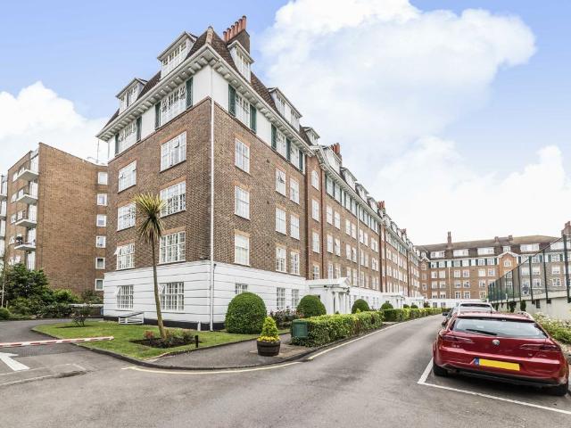 Apartment for rent in London Borough of Richmond upon Thames, Greater London