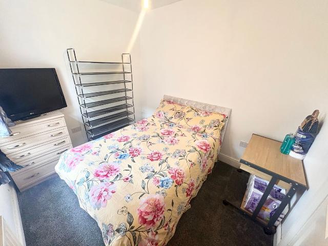 Room for rent in Merrivale, West Midlands