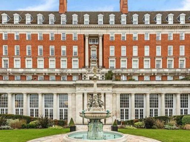 House for sale in Deepcut, Surrey