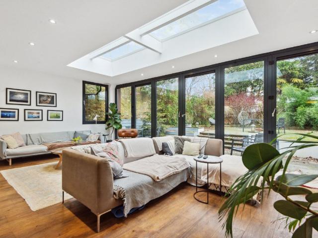Apartment for rent in Petersham, Greater London