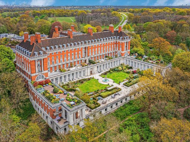 Apartment for rent in Petersham, Greater London