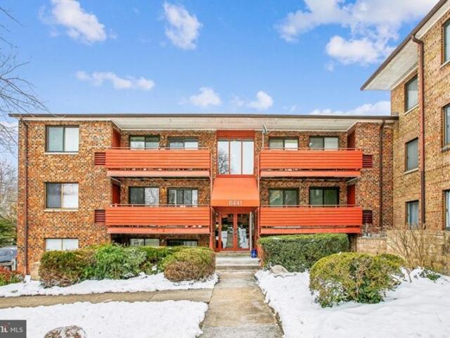 Condo for sale in Alexandria