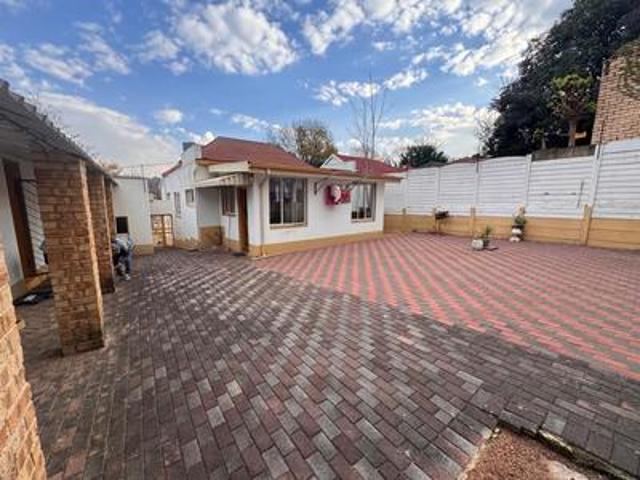 House for rent in Vosloorus, Gauteng