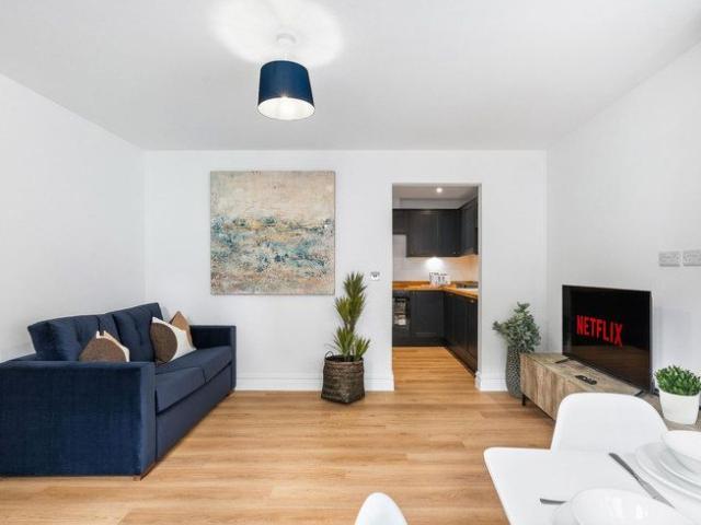 Apartment for rent in Round Hill, Brighton
