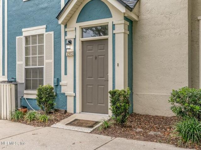 Condo for sale in Jacksonville