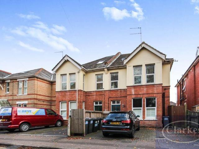 Apartment for rent in Charminster, Bournemouth
