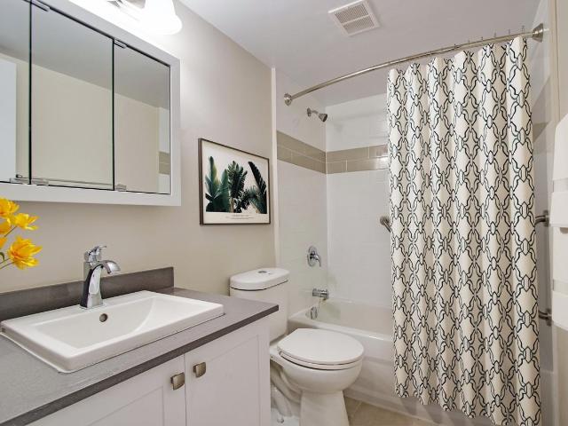 Apartment for rent in Mulhurst Bay, Ontario