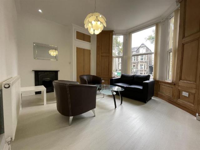 House for rent in Plasnewydd, Falcon Lodge