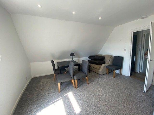 Apartment for rent in Plasnewydd, Falcon Lodge