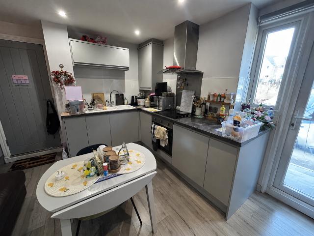 Apartment for rent in Plasnewydd, Falcon Lodge