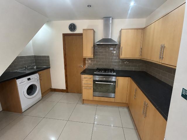 House for rent in Plasnewydd, Falcon Lodge