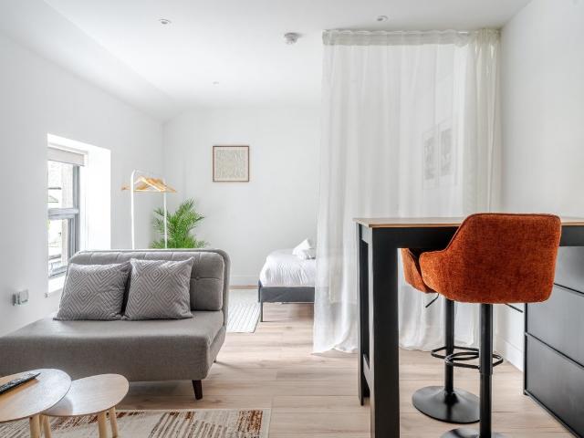 Studio for rent in Plasnewydd, Cardiff