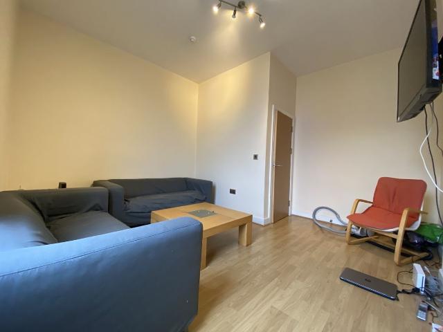 House for rent in Plasnewydd, Falcon Lodge