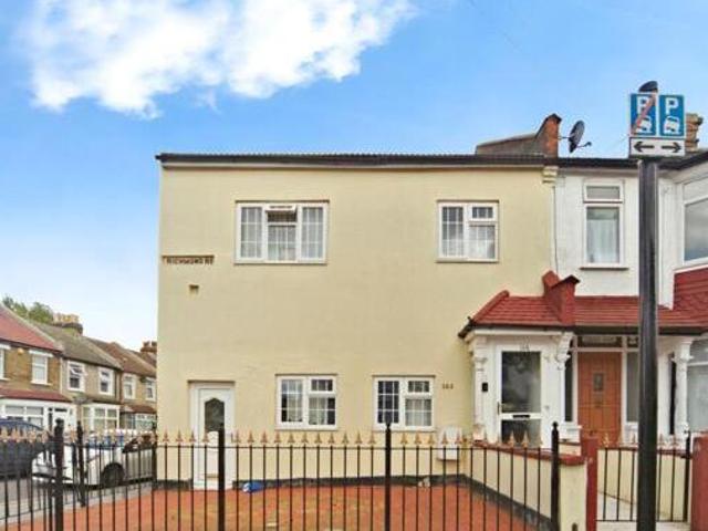 House for sale in Surrey