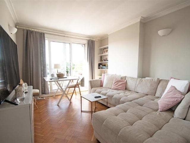 House for rent in St Margarets, Greater London
