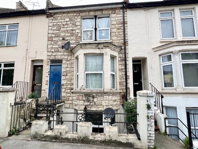 Apartment for rent in Brompton, Gillingham