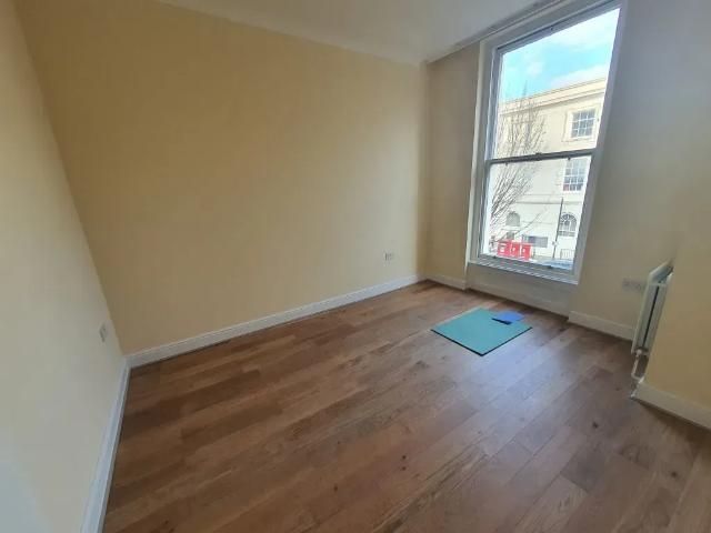 Apartment for rent in Loxford, Seven Kings