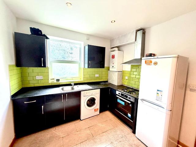 House for rent in Loxford, Seven Kings