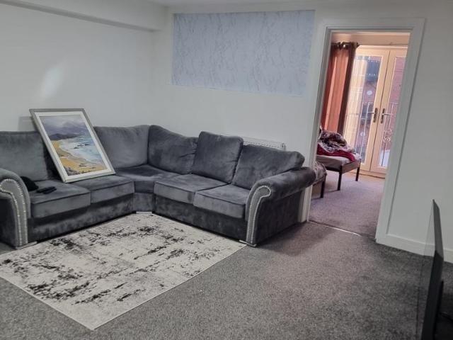 Apartment for rent in London Borough of Hounslow, Spring Grove