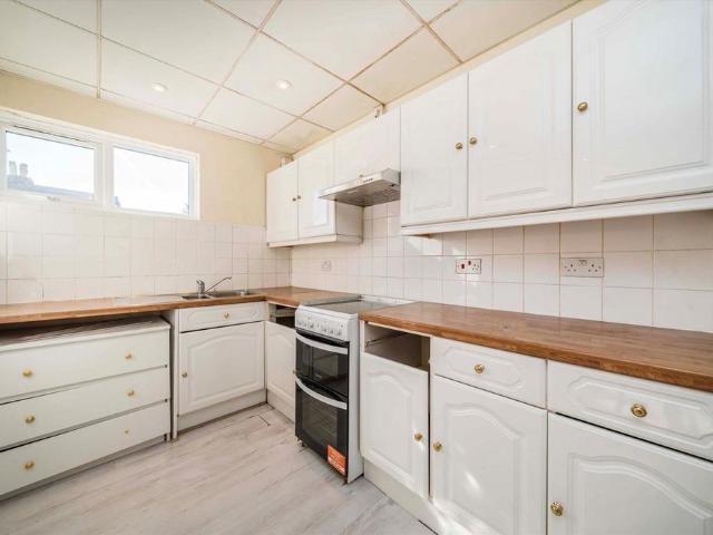 Apartment for rent in Norbiton, Greater London