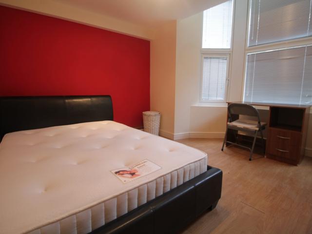 Apartment for rent in Plasnewydd, Falcon Lodge
