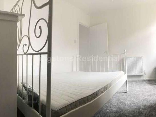 Apartment for rent in Plasnewydd, Falcon Lodge