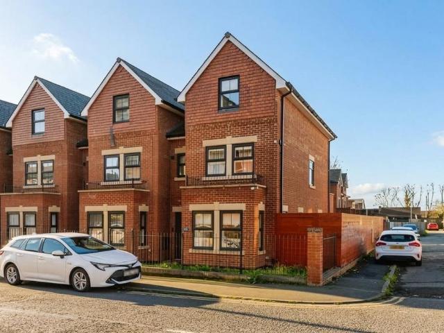 House for rent in Ashton-under-Lyne, Tameside