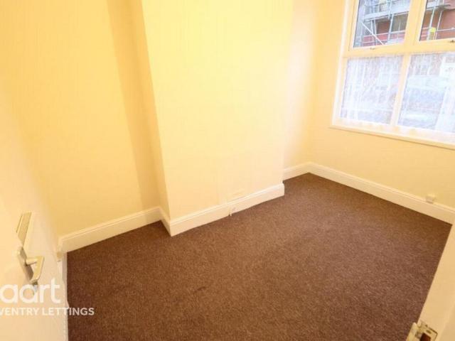 House for rent in Ball Hill, Coventry