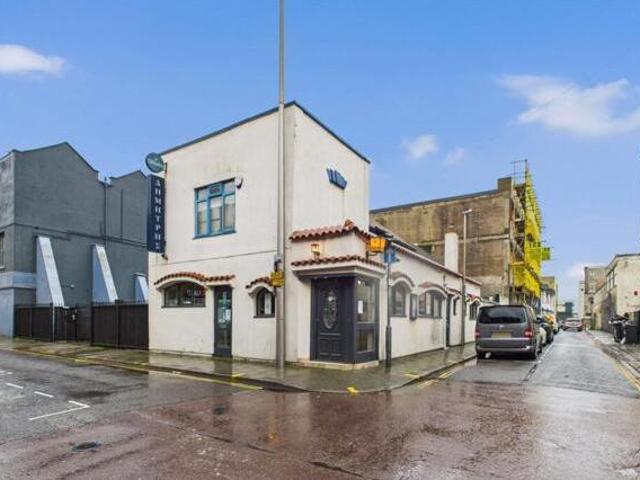 House for rent in Lyons, Greater London
