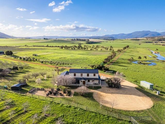 Cottage for sale in Hobart, Tasmania