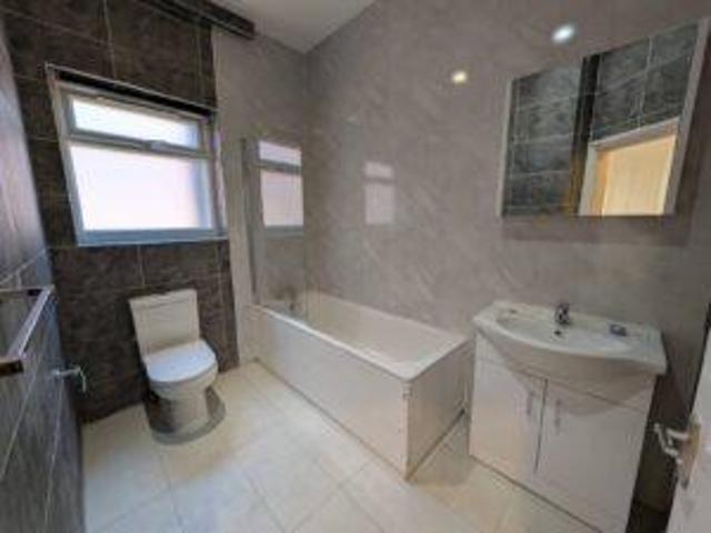 Apartment for rent in Brook Green, Greater London