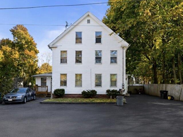 House for sale in Amesbury, Massachusetts