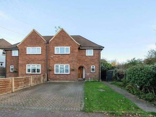 House for sale in Batchworth, Hertfordshire