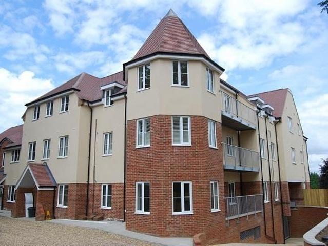 Apartment for rent in Batchworth, Hertfordshire