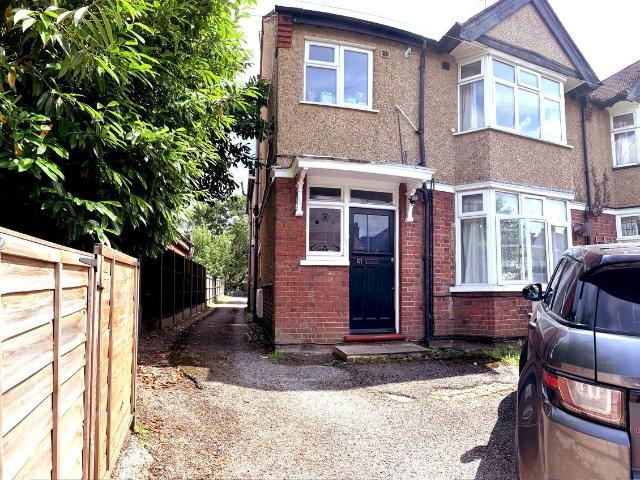 Apartment for rent in Holywell Estate, North Watford