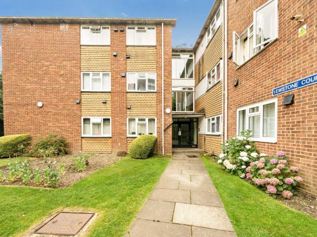 Apartment for rent in Holywell Estate, Watford