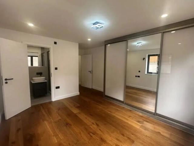 Apartment for rent in London Borough of Croydon, Kenley