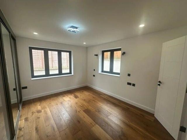 Apartment for rent in London Borough of Croydon, Kenley