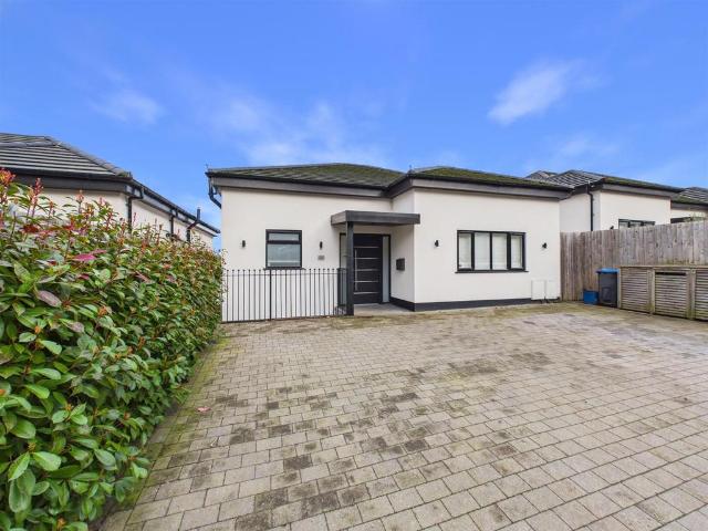 House for rent in London Borough of Croydon, Kenley