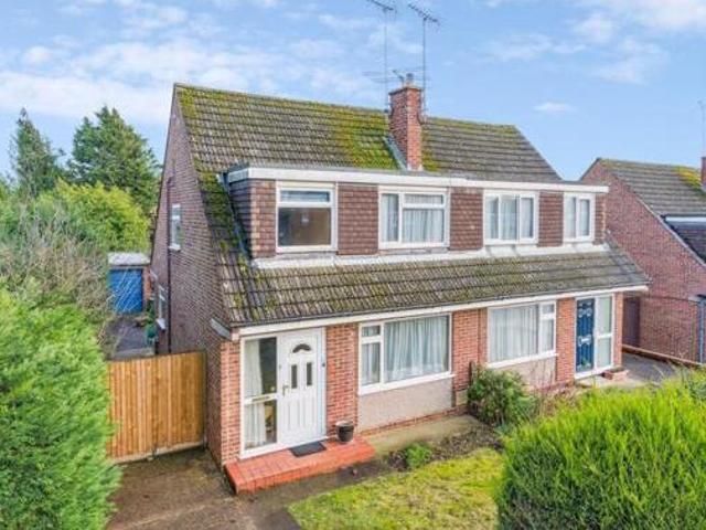 House for sale in Whitehill, King's Walden