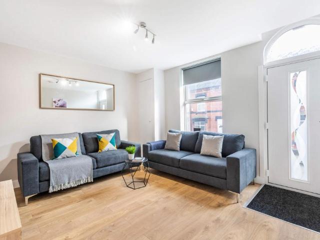 House for rent in Charing Cross, Leeds