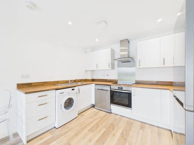 Apartment for rent in Lynworth, Cheltenham