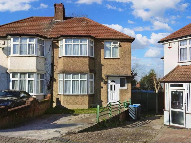 House for rent in Kingsbury, Greater London