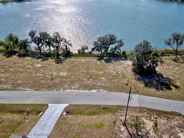 Land for sale in Avon Park