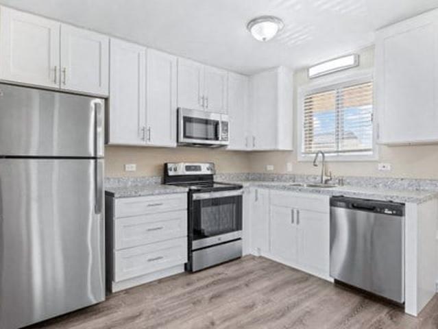 Apartment for rent in Oak Lawn