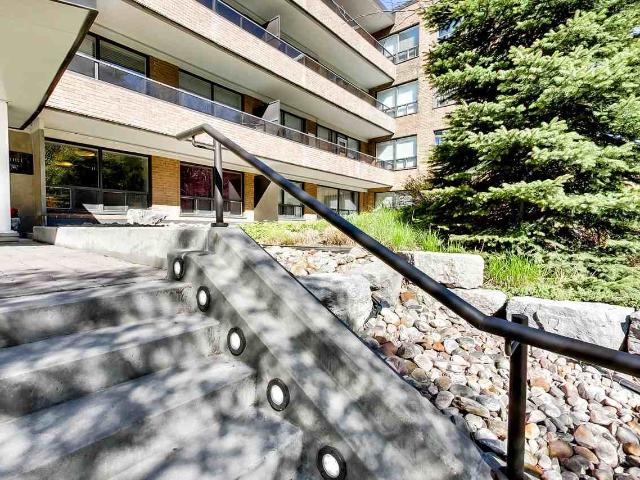 Apartment for rent in Eglinton—Lawrence, Toronto