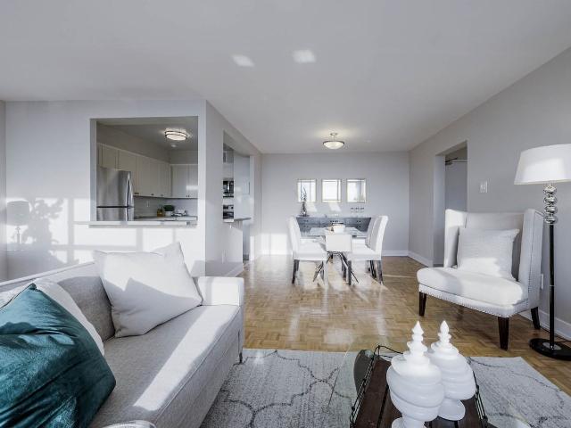 Apartment for rent in Castle Green, Oakville
